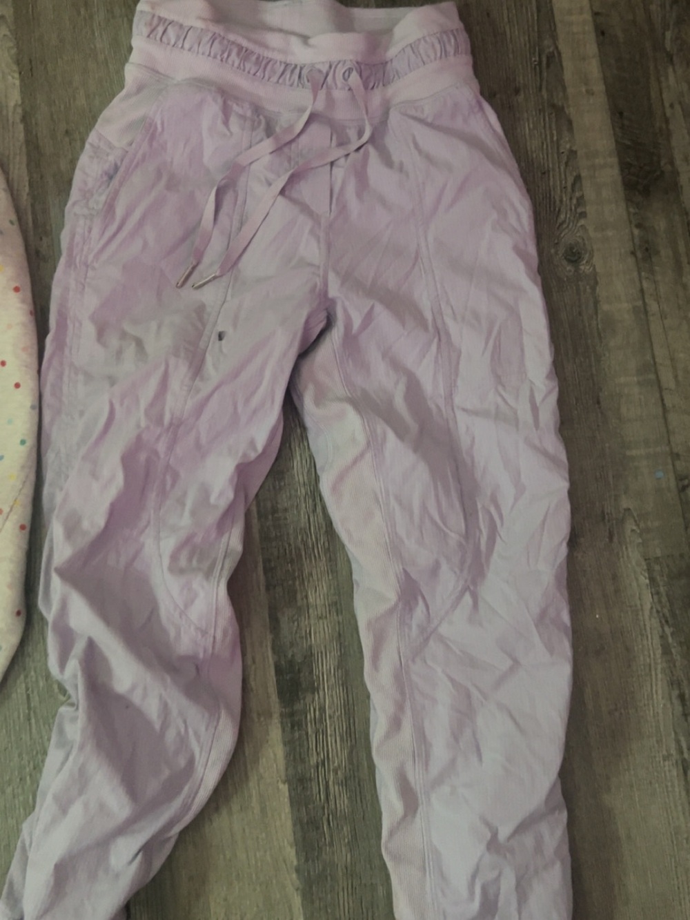 light purple aritza jogger and cropped sweater